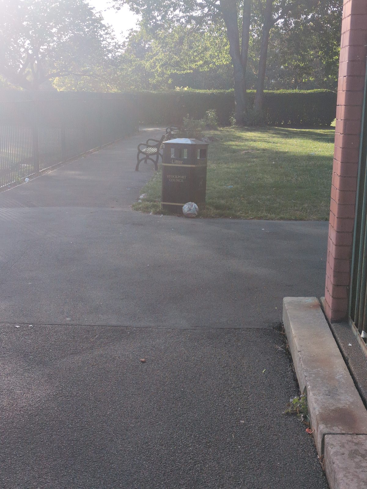 Litter bin